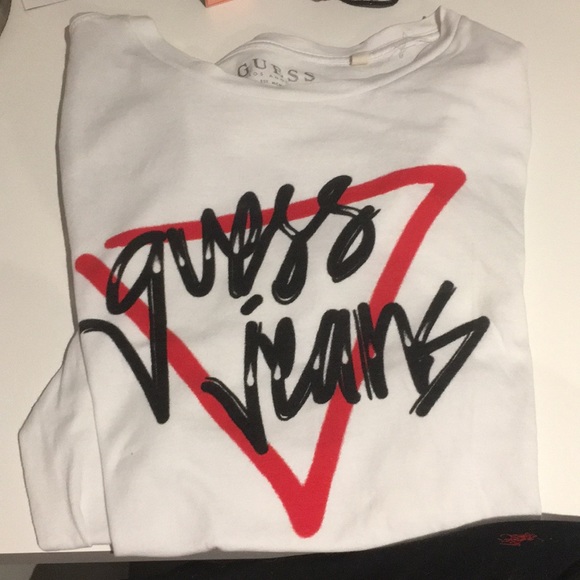 GUESS T-Shirt - Picture 1 of 3